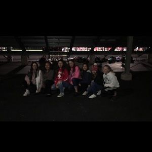 Meet your Posher, Elise